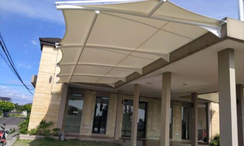 Kanopi Membran Carport Kanopi membran untuk carport adalah solusi ideal untuk melindungi kendaraan Anda dari cuaca ekstrem seperti panas matahari dan hujan.
